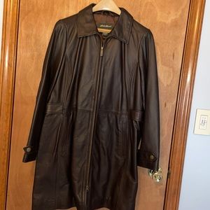 Beautiful new w/o tags rich chocolate brown leather coat, price firm